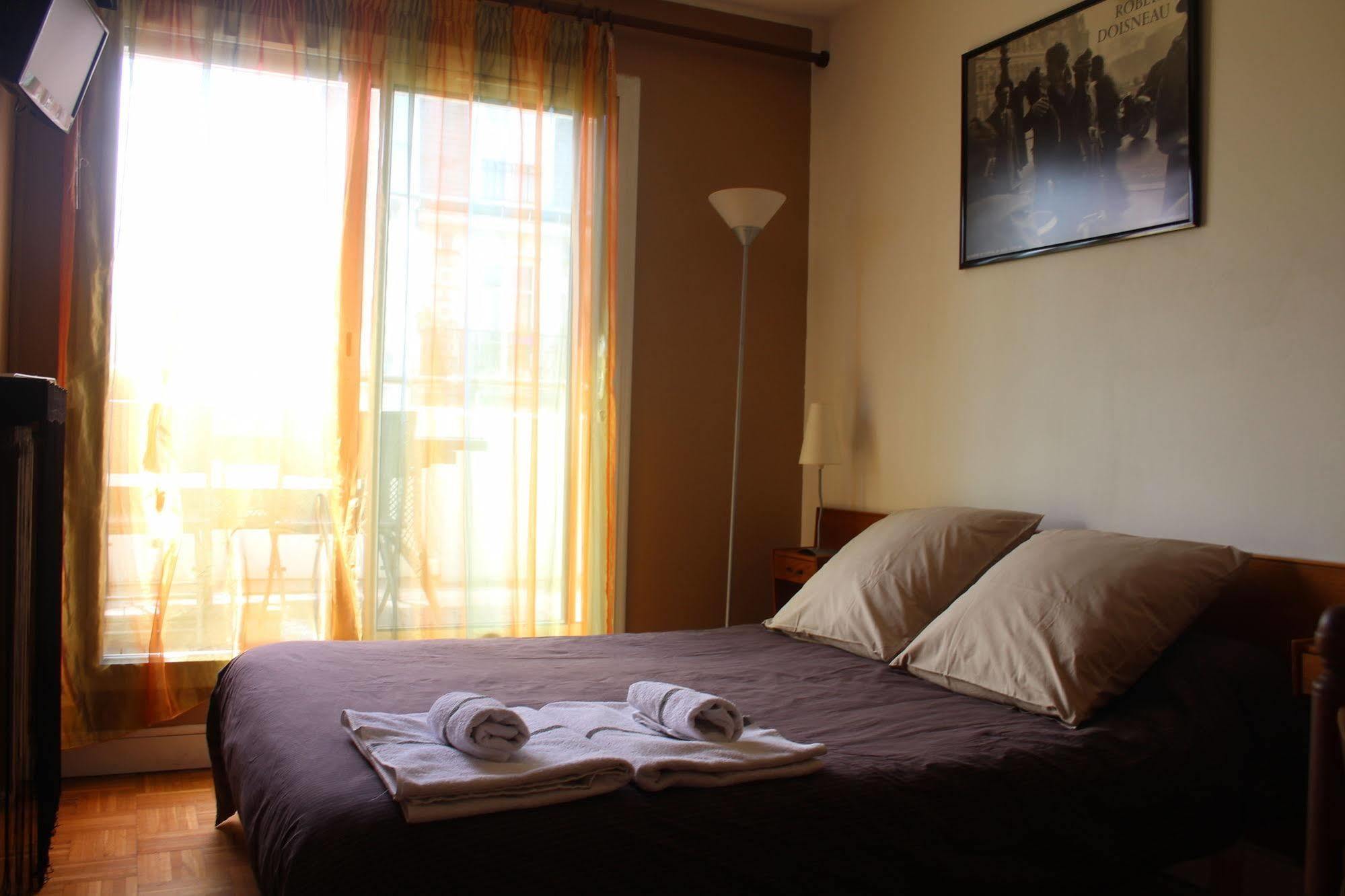 Chambre D'Amis - Chambres D'Hotes-B&B-Guest House Parijs Buitenkant foto